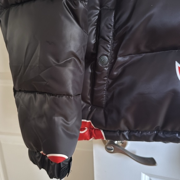 Hypland-SHIPPUDEN AKATSUKI PUFFER JACKET
Naruto Anime - Picture 7 of 8